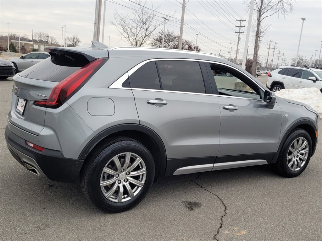 Used 2023 Cadillac XT4 Premium Luxury image 4