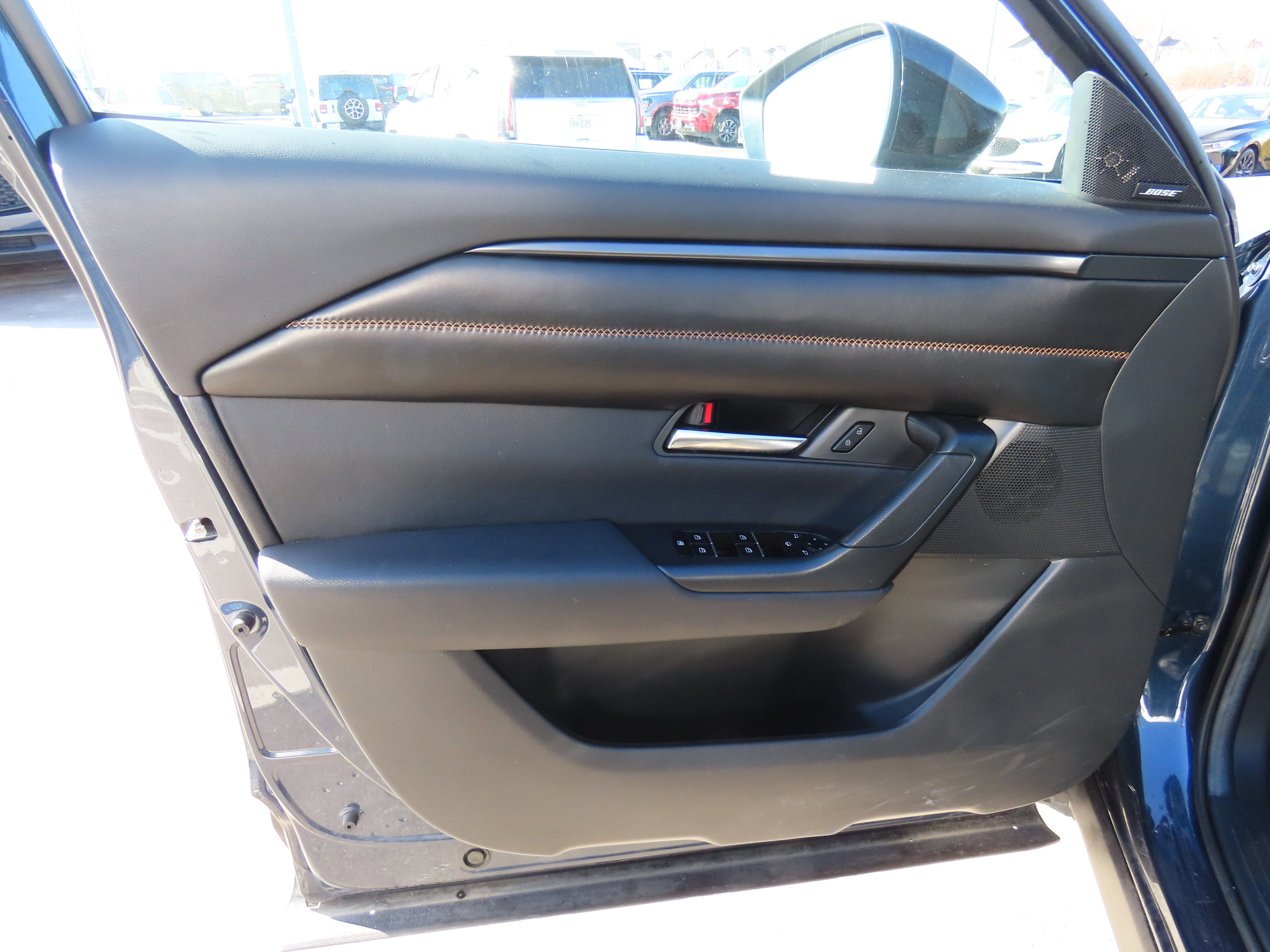 Used 2025 MAZDA CX-50 AWD 2.5 S w/ Premium Plus Pkg image 23