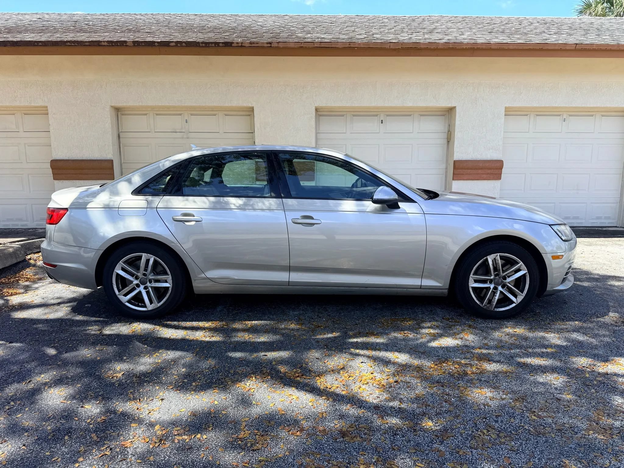 Used 2017 Audi A4 2.0T Premium FWD image 3