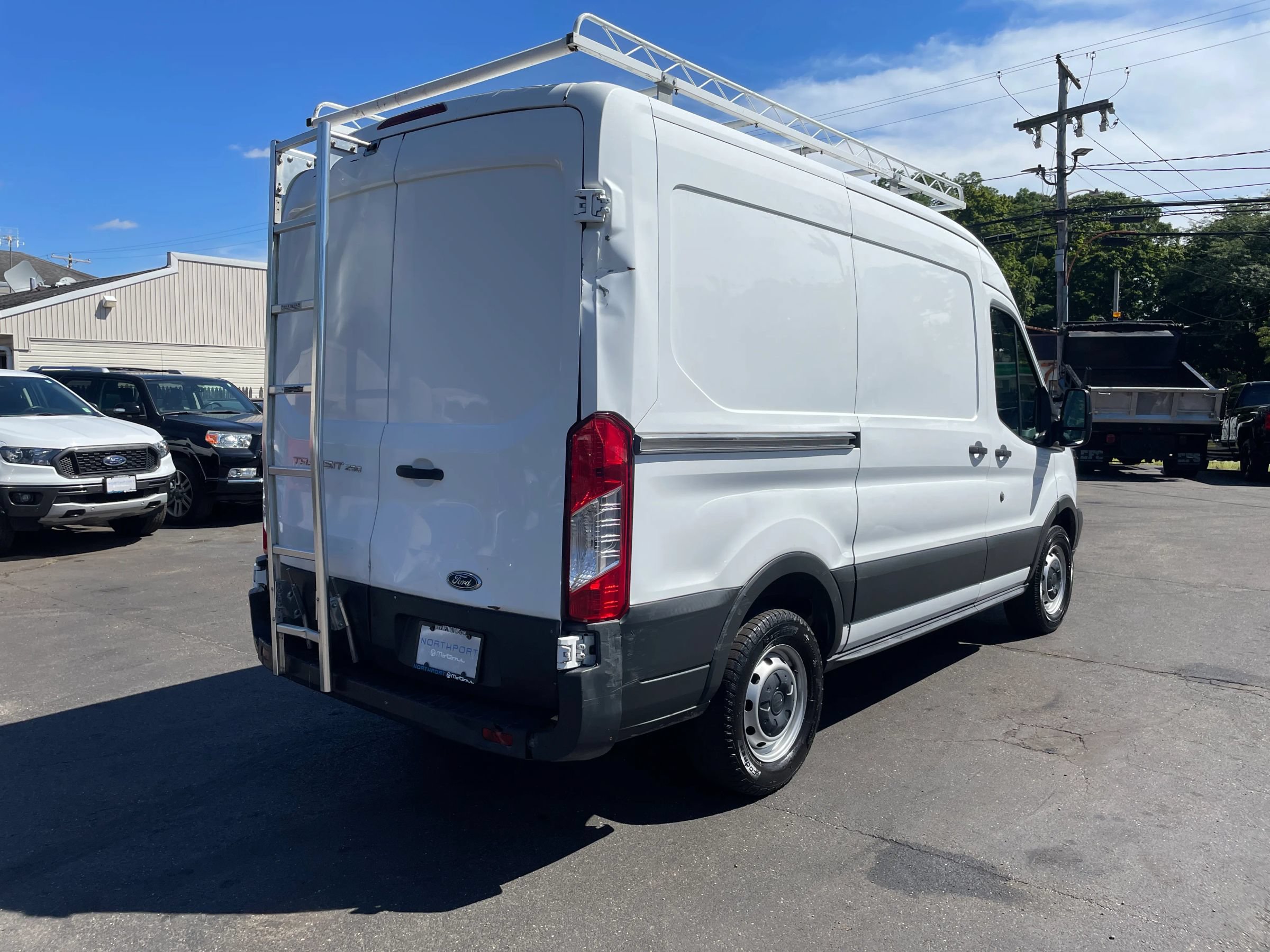 Used 2015 Ford Transit 250 130 Medium Roof RWD image 5
