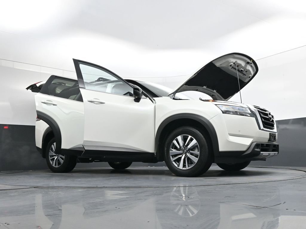 Used 2024 Nissan Pathfinder SL image 50