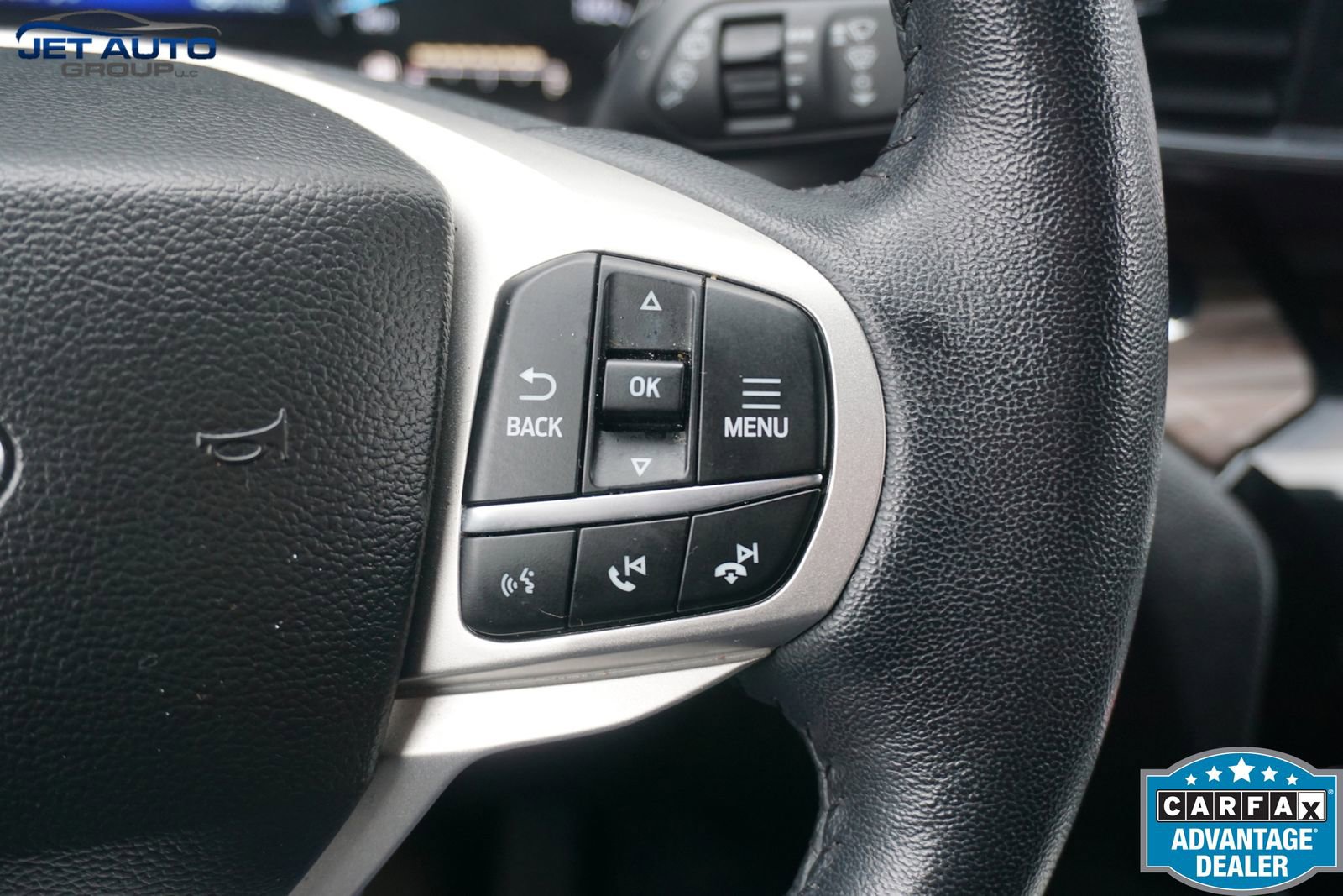 Used 2023 Ford Explorer Limited AWD/4WD image 45