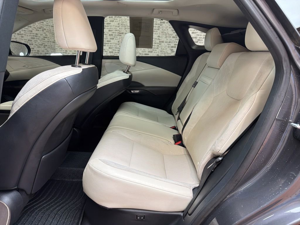 Used 2024 Lexus RX 350 FWD w/ Convenience Package image 14