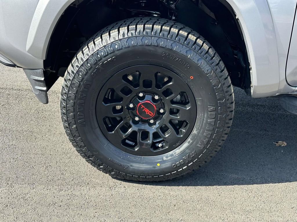 Used 2020 Toyota Tacoma SR5 image 27