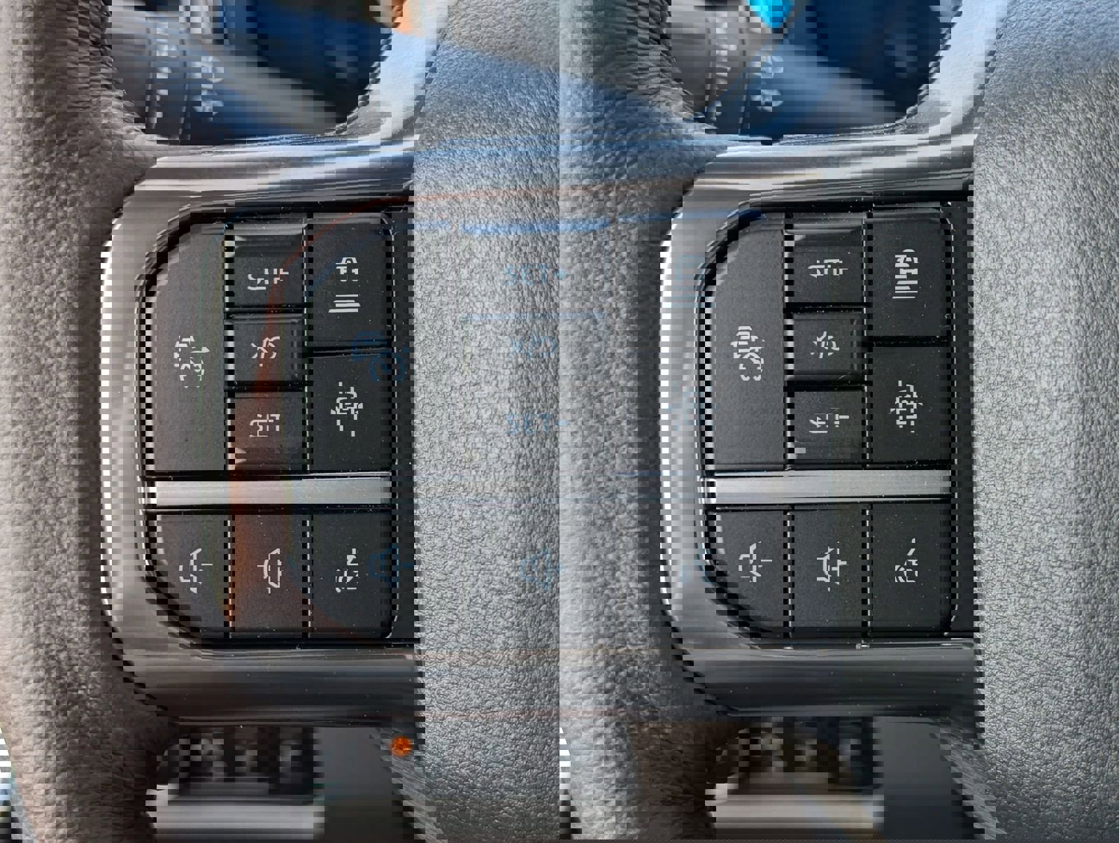 New 2026 Ford F250 King Ranch w/ FX4 Off-Road Package image 26