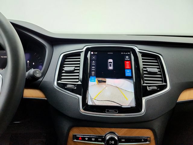 Certified 2023 Volvo XC90 B5 Plus w/ Protection Package Premier AWD/4WD image 24