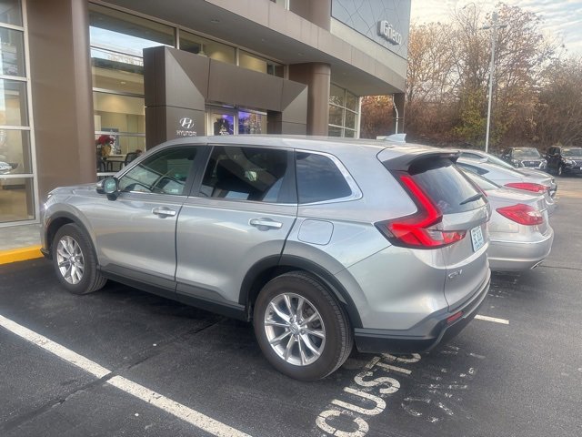Used 2023 Honda CR-V EX-L image 4