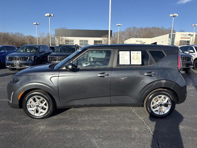 Used 2023 Kia Soul LX w/ Option Group 015 image 4