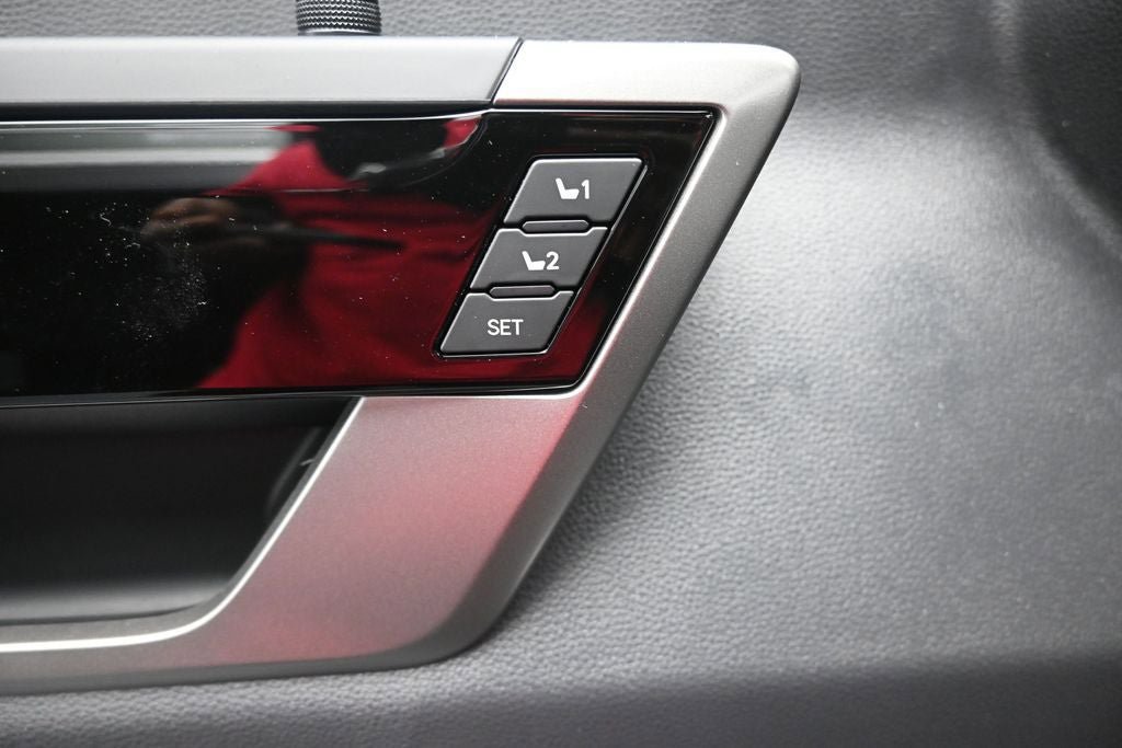 New 2026 Toyota Tundra Limited AWD/4WD image 18