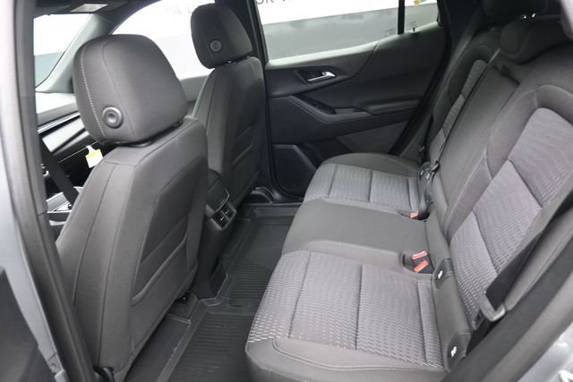 New 2026 Chevrolet Equinox LT w/ Safety and Technology Package FWD image 9