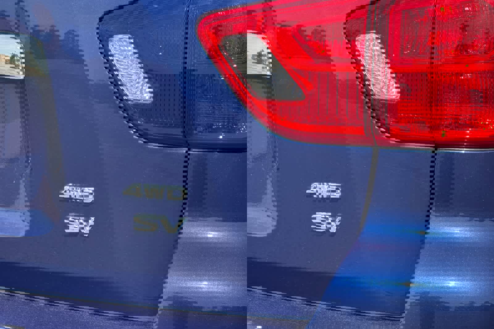 Used 2020 Nissan Pathfinder SV image 31