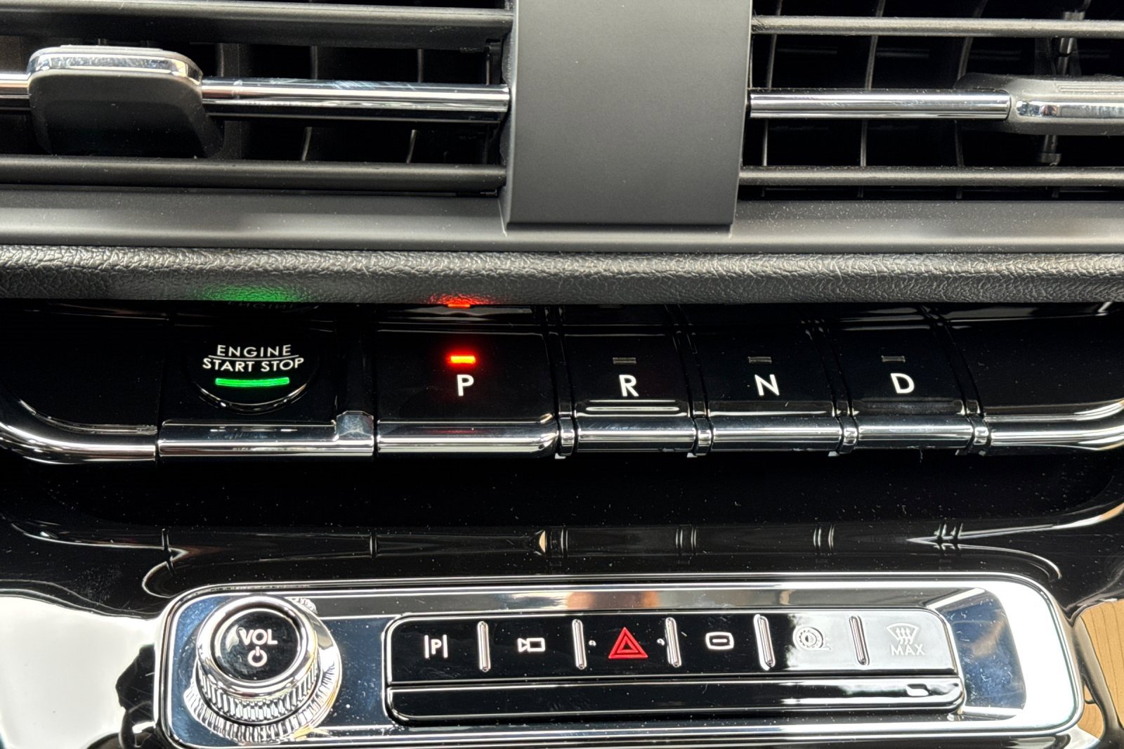 New 2025 Lincoln Corsair Grand Touring image 21