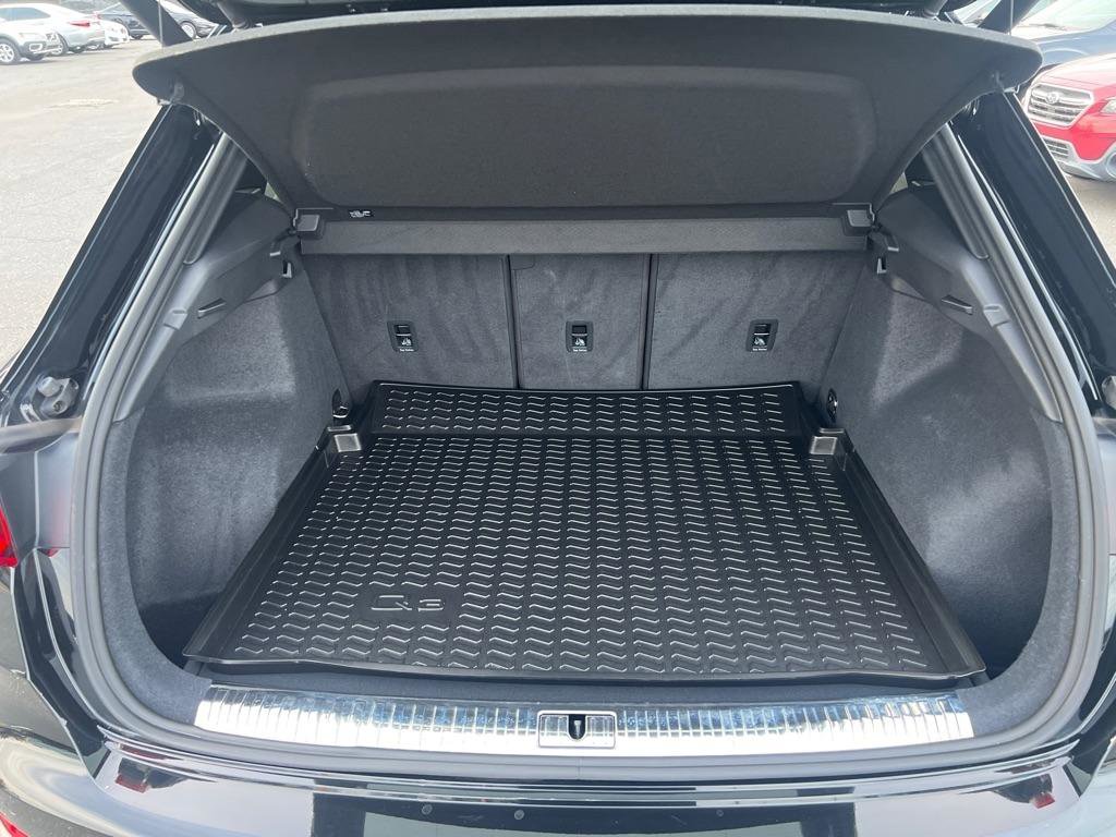 Used 2023 Audi Q3 2.0T Premium Plus w/ Premium Plus Package image 6