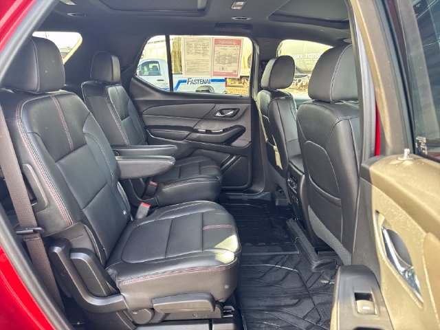 Used 2024 Chevrolet Traverse RS w/ LPO, Floor Liner Package AWD/4WD image 30