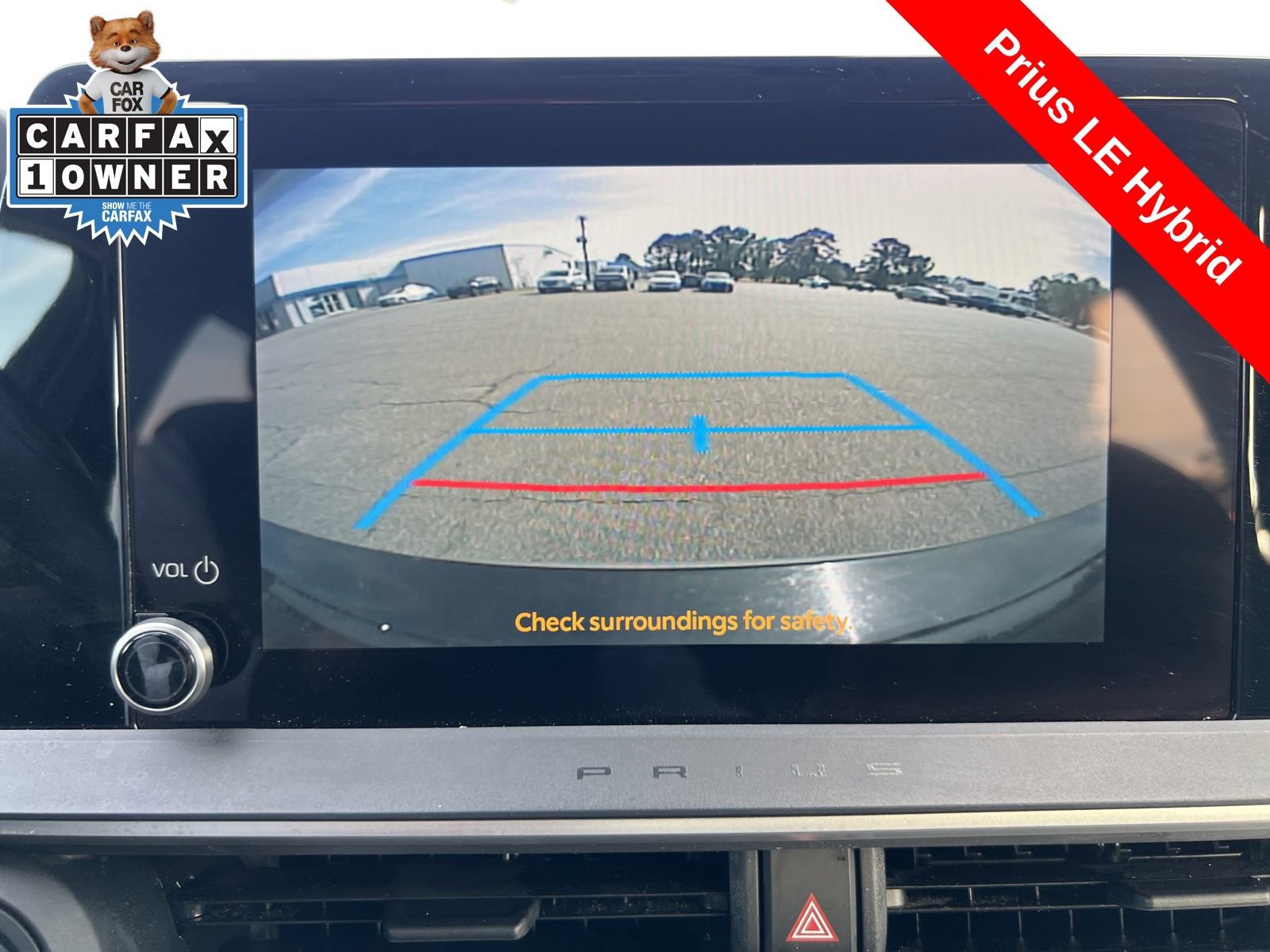 Used 2024 Toyota Prius LE FWD image 16