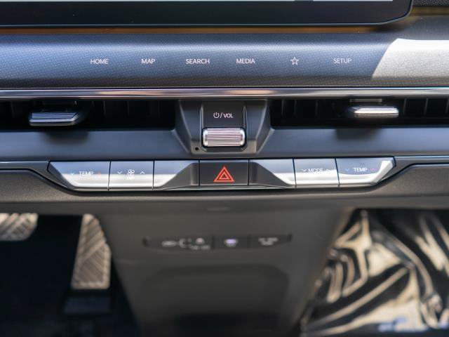 Certified 2024 Kia EV9 GT-Line AWD/4WD image 32