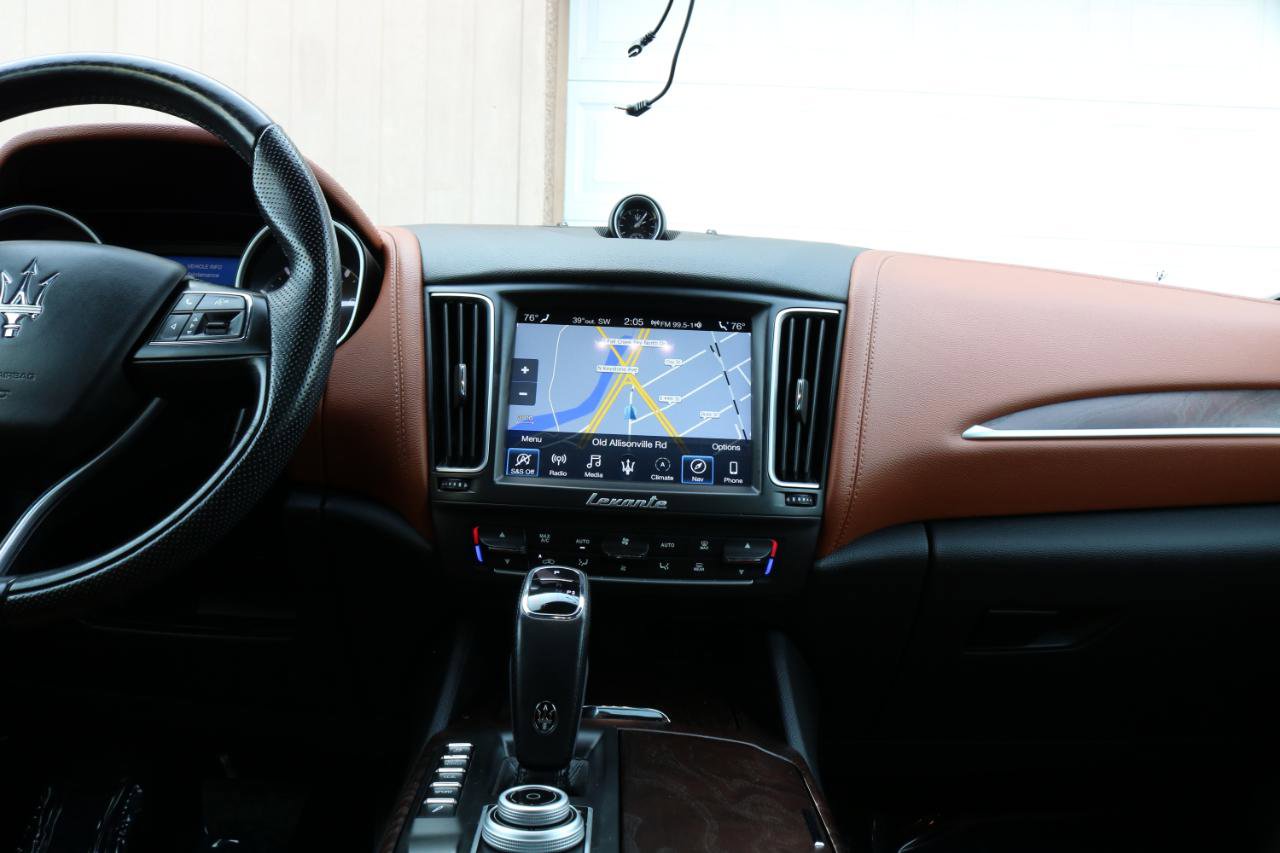 Used 2020 Maserati Levante image 54