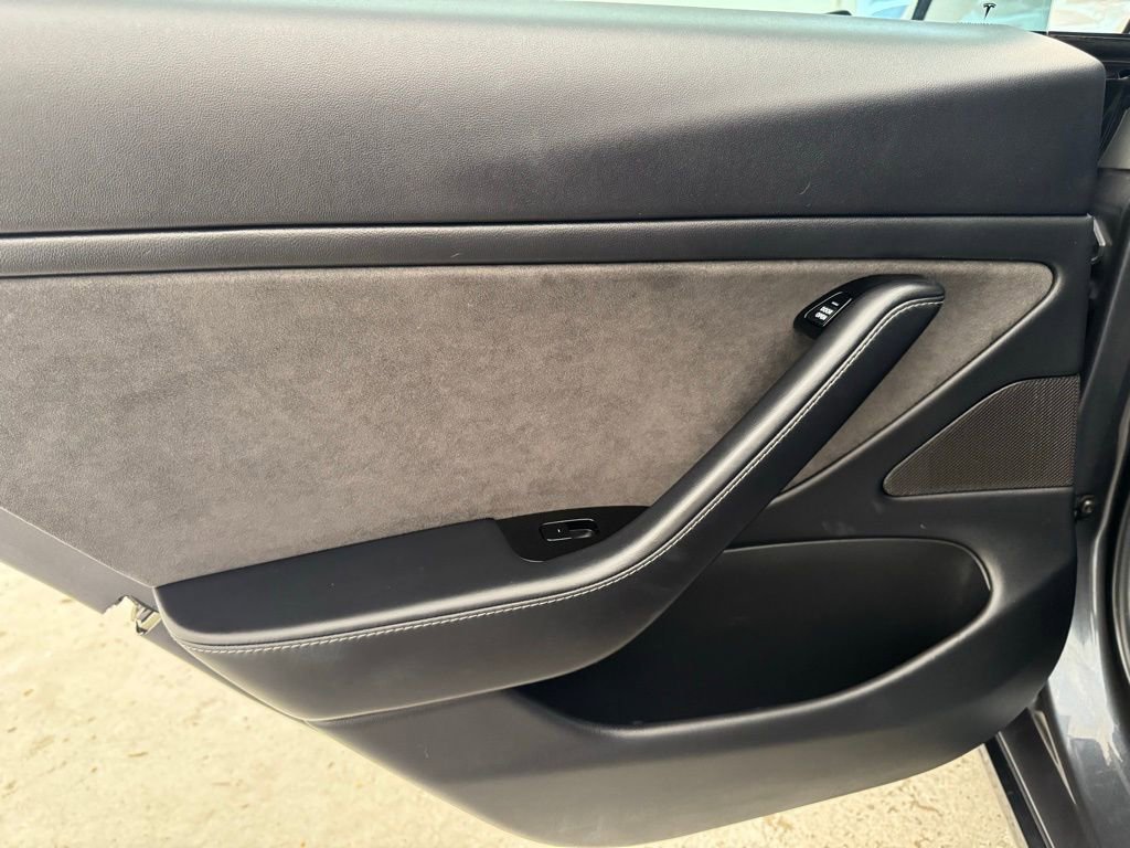 Used 2018 Tesla Model 3 Long Range image 20