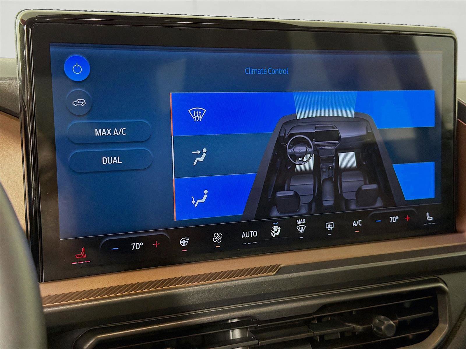 Used 2025 Ford Bronco Sport Outer Banks w/ Outer Banks Tech Package+ AWD/4WD image 16