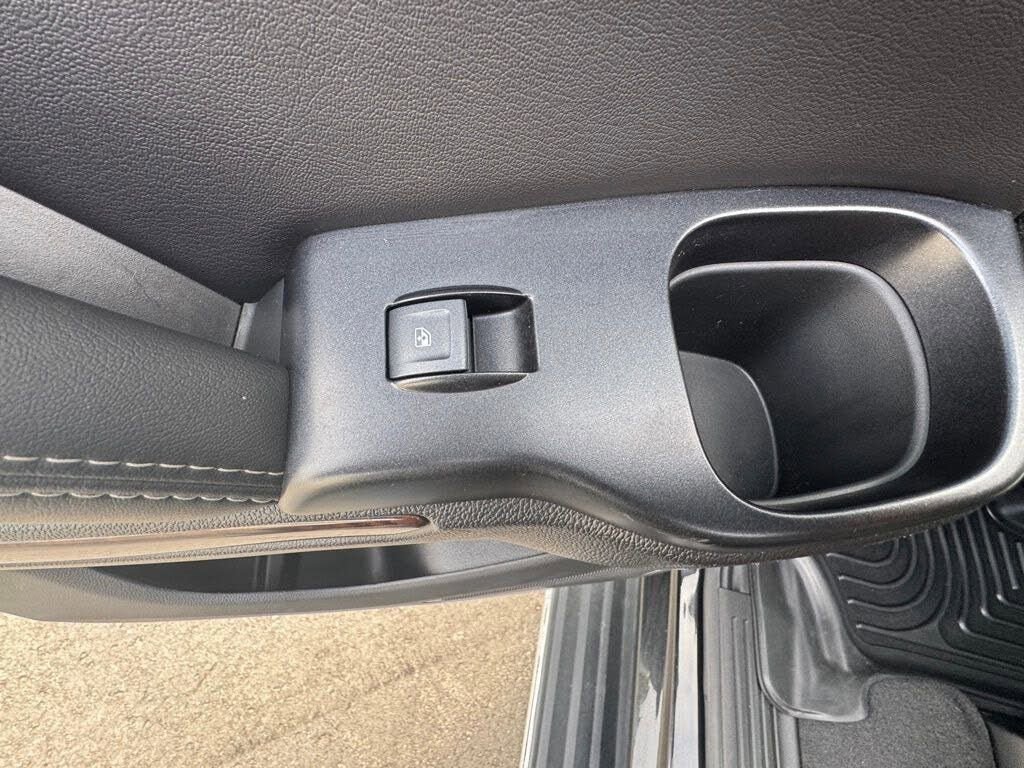 Used 2020 GMC Yukon SLE w/ SLE Value Package image 53