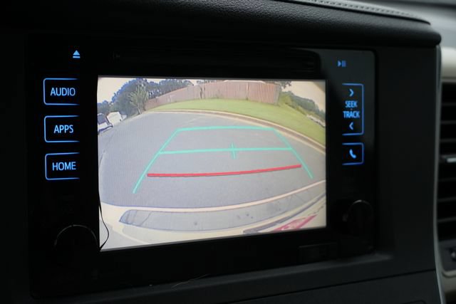 Used 2015 Toyota Sienna XLE w/ XLE Navigation Package FWD image 36