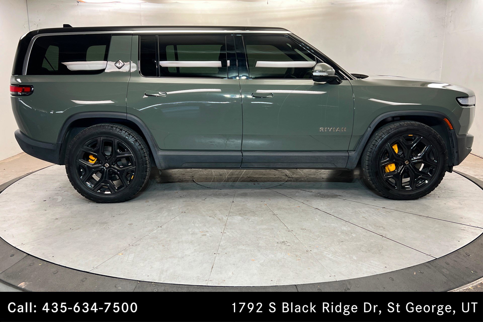 Used 2022 Rivian R1S Launch Edition image 6