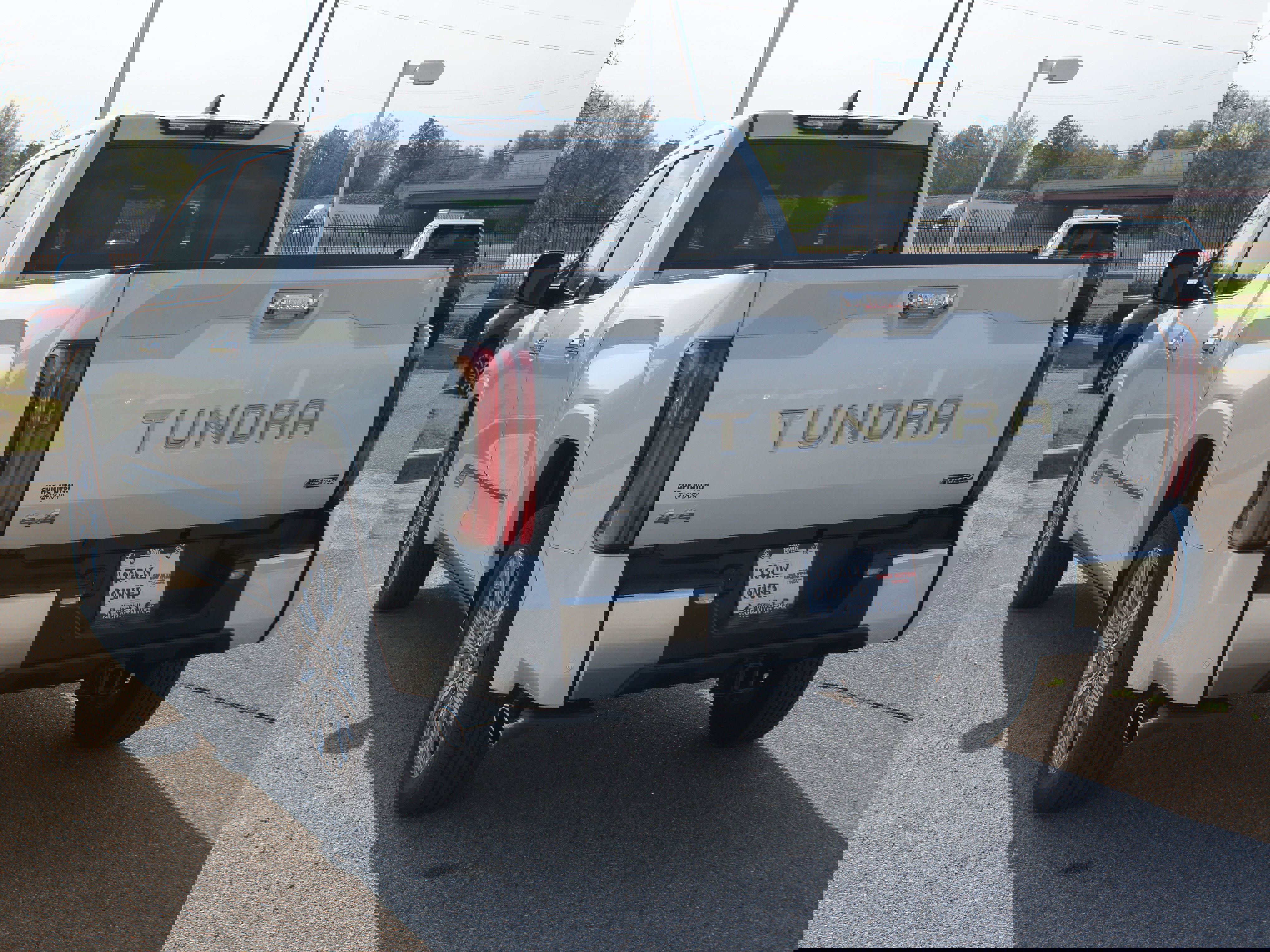 Used 2025 Toyota Tundra Capstone image 16