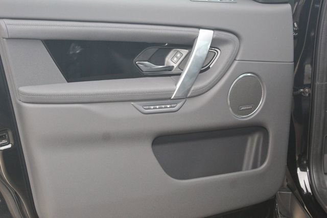 New 2025 Land Rover Discovery Sport S image 21