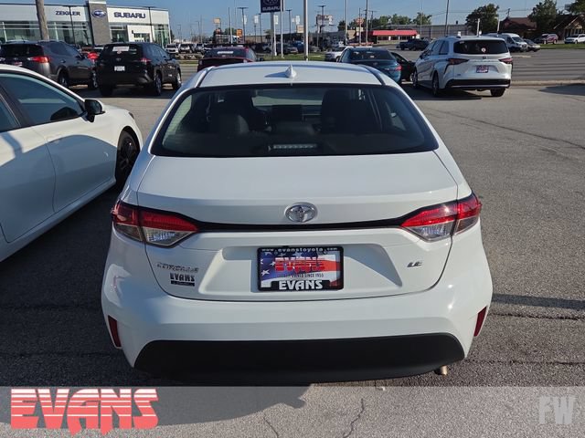 Used 2025 Toyota Corolla LE FWD image 3