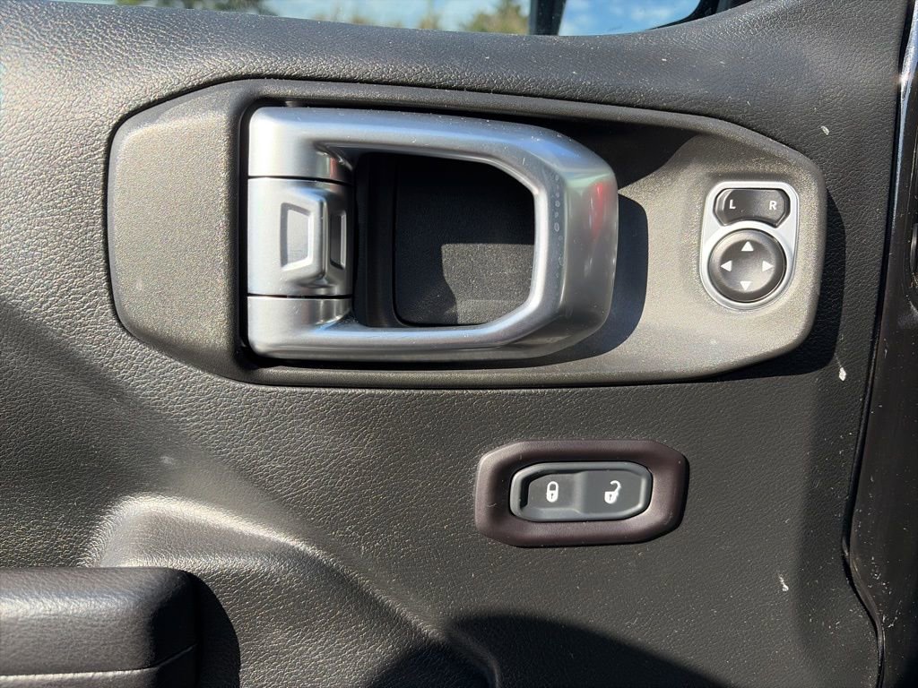 Used 2019 Jeep Wrangler Unlimited Rubicon image 14