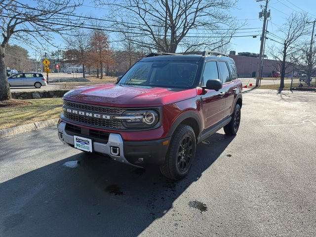Used 2025 Ford Bronco Sport Badlands image 14