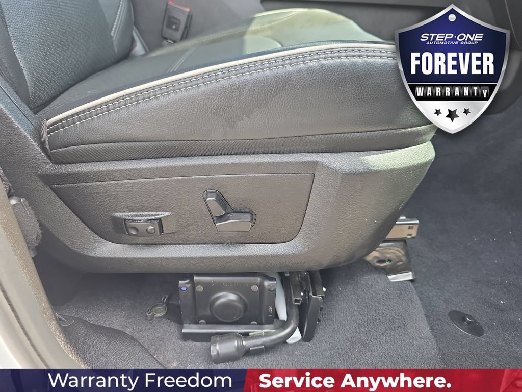 Used 2025 RAM 2500 Laramie AWD/4WD image 35