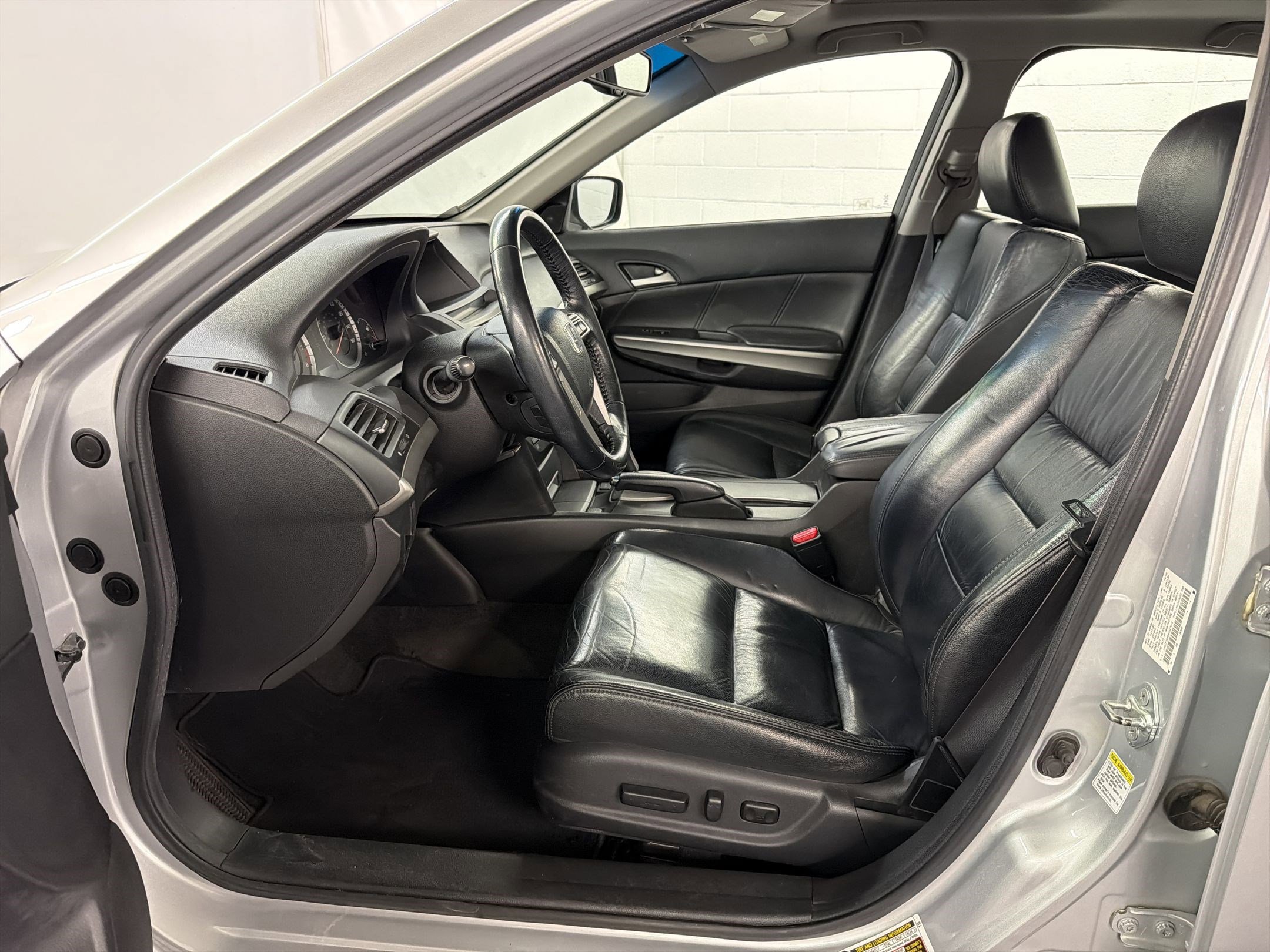 Used 2009 Honda Accord EX-L image 5