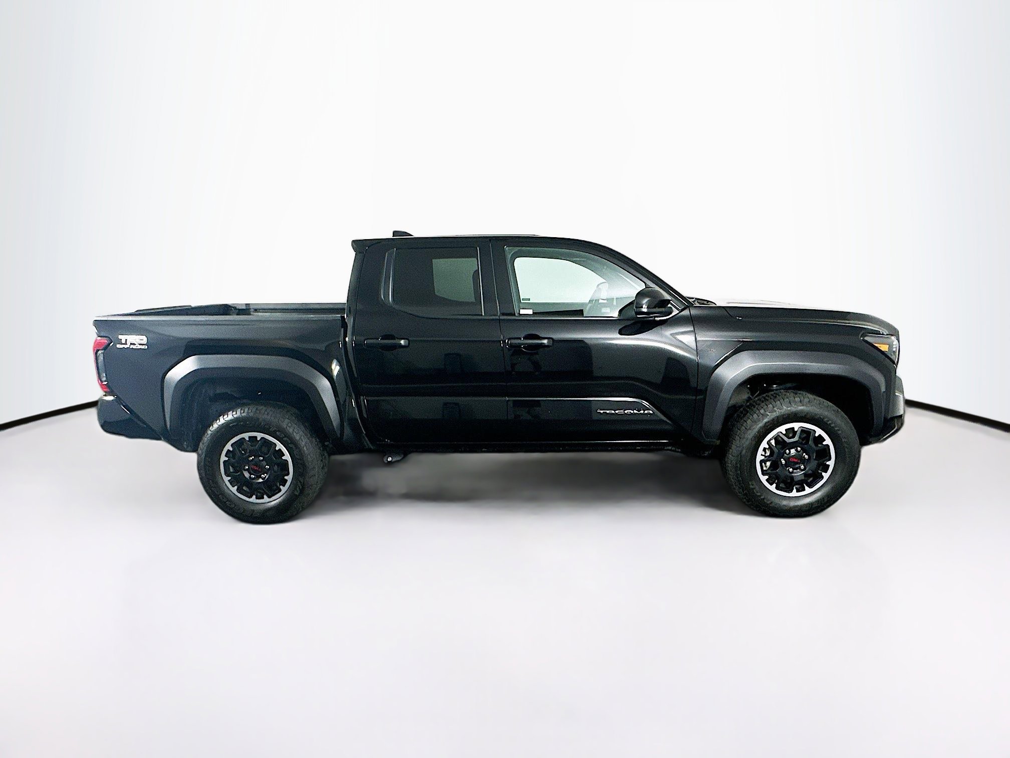Used 2025 Toyota Tacoma TRD Off-Road AWD/4WD image 10