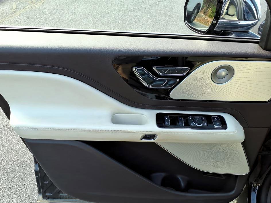 Used 2020 Lincoln Aviator Black Label w/ Dynamic Handling Package image 18