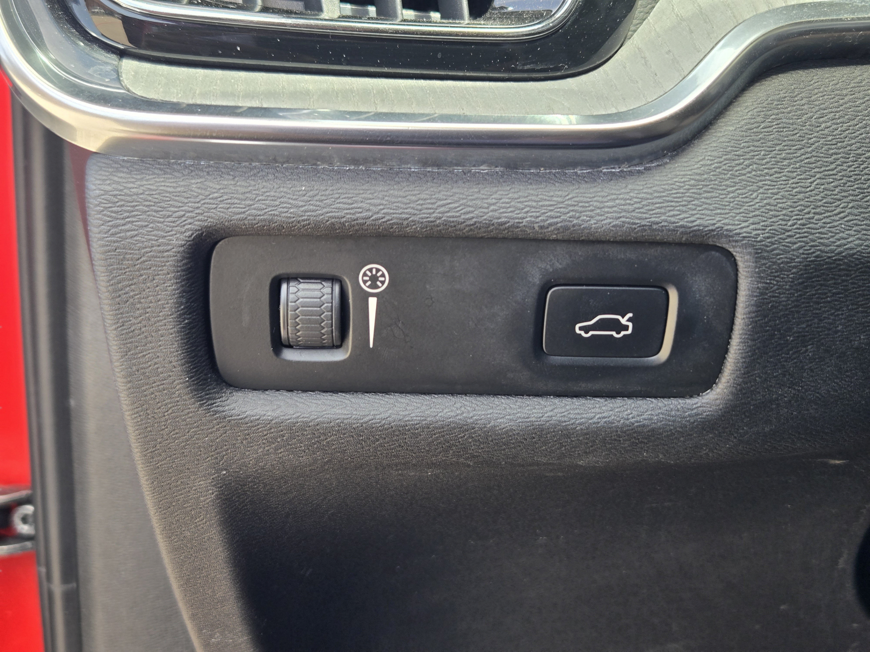 Used 2021 Volvo S60 T5 Inscription AWD/4WD image 21