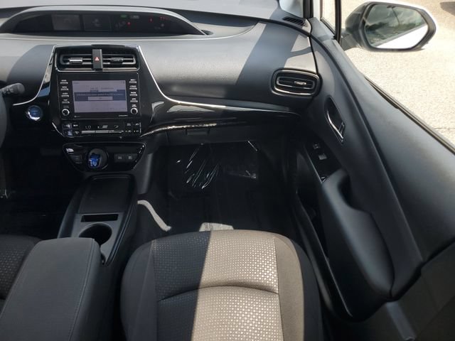Used 2022 Toyota Prius LE FWD image 16