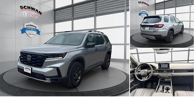 Used 2025 Honda Pilot TrailSport image 38
