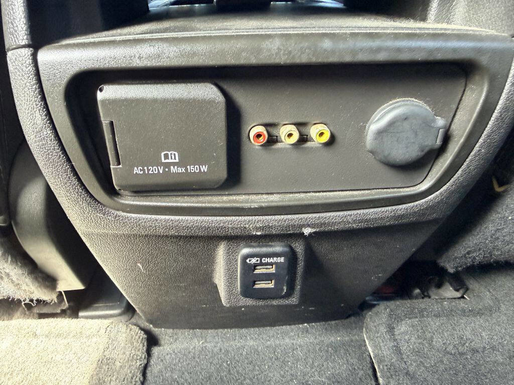 Used 2014 Chevrolet Traverse LTZ FWD image 10