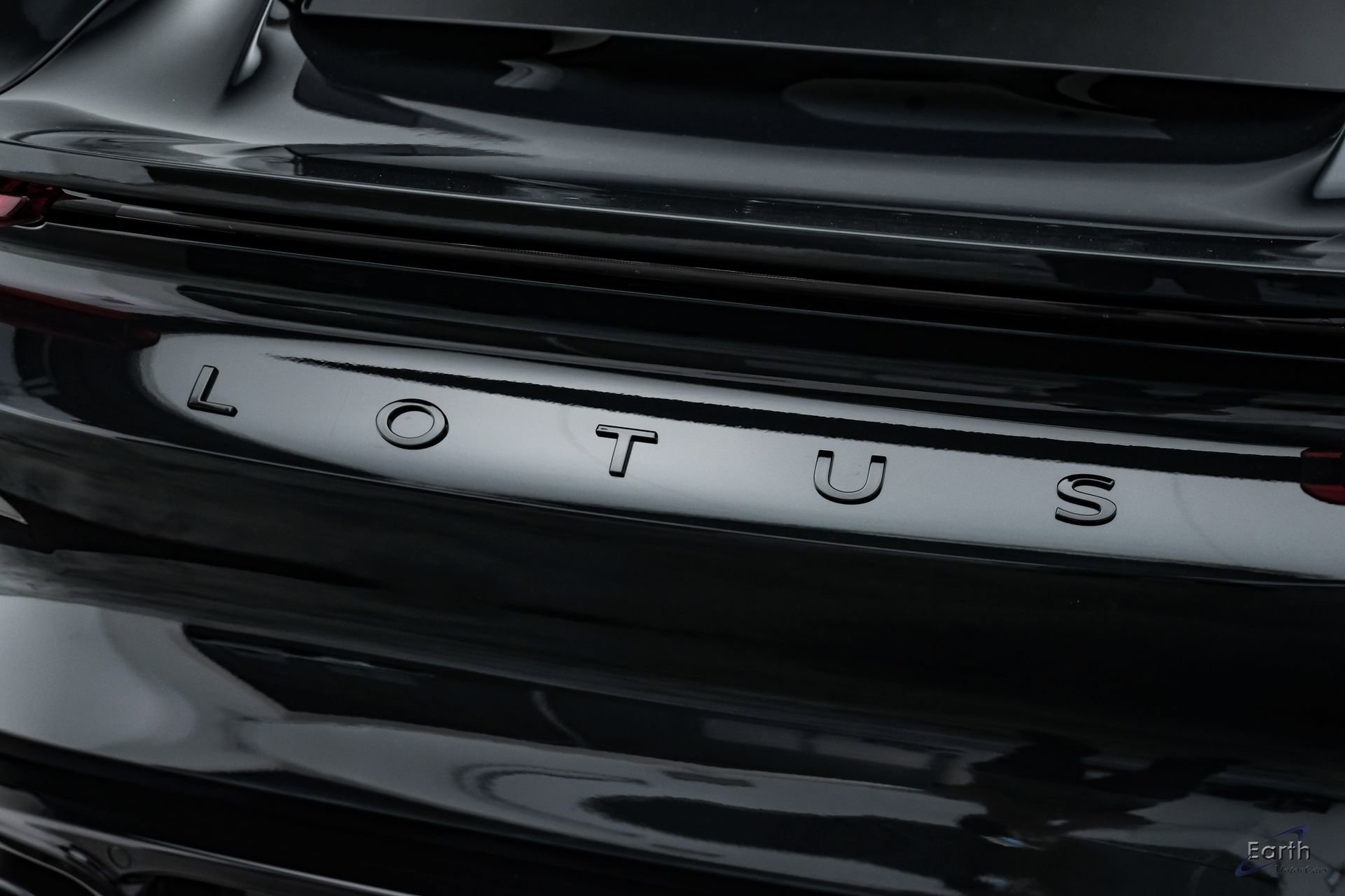 Used 2025 Lotus Emira RWD image 41