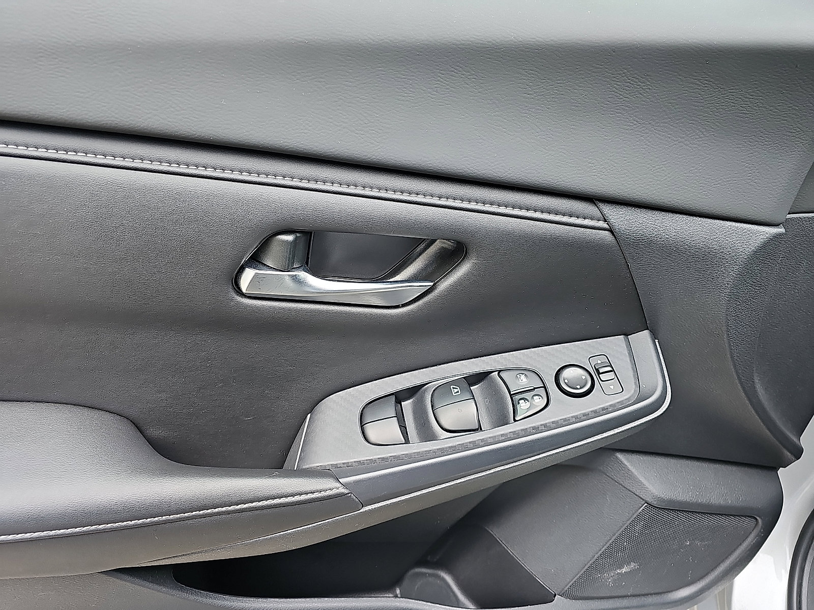 Used 2023 Nissan Sentra SV w/ All-Weather Package image 13