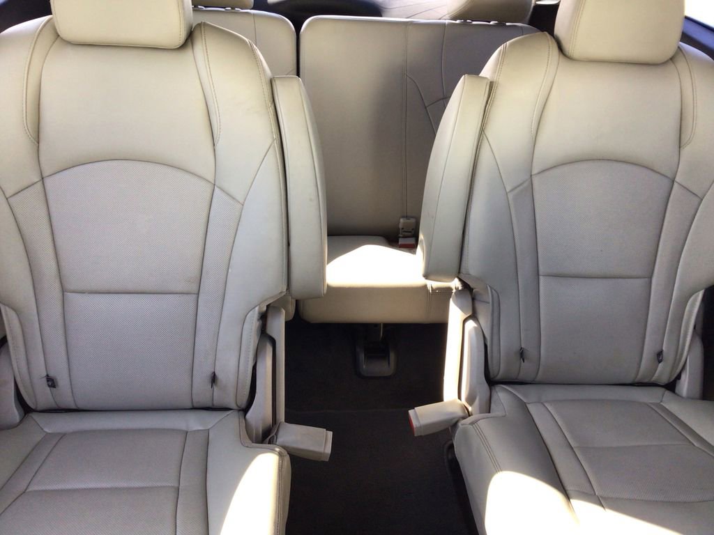 Used 2019 Buick Enclave Essence image 15