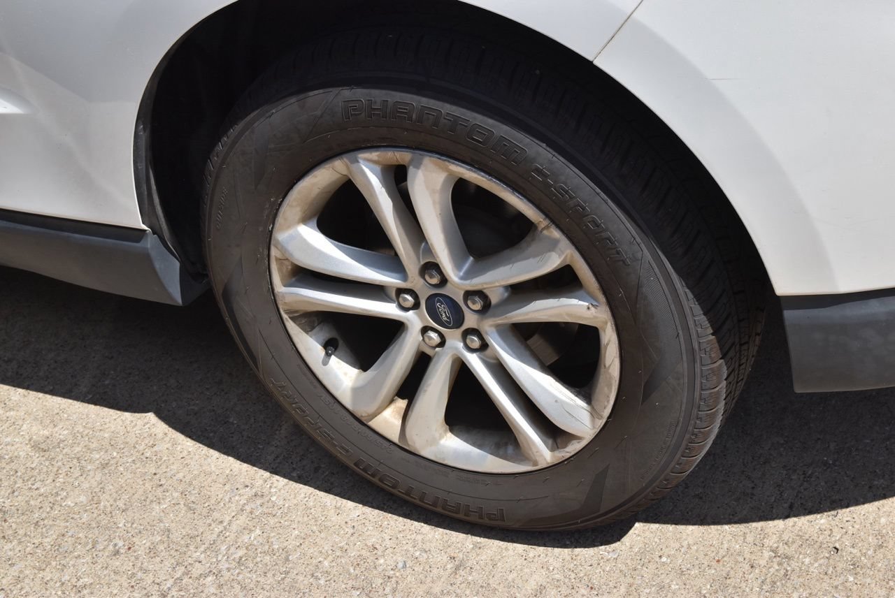 Used 2020 Ford Edge SEL w/ Convenience Package FWD image 11