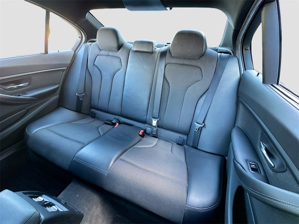 Used 2016 BMW M3 image 17