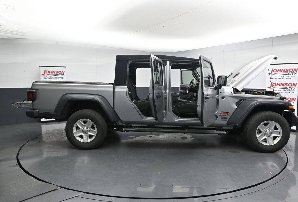 Used 2020 Jeep Gladiator Sport w/ Quick Order Package 24S AWD/4WD image 27