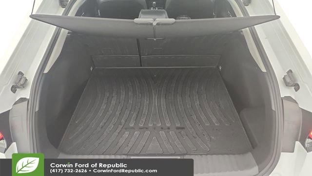 Used 2025 Toyota Prius AWD image 21