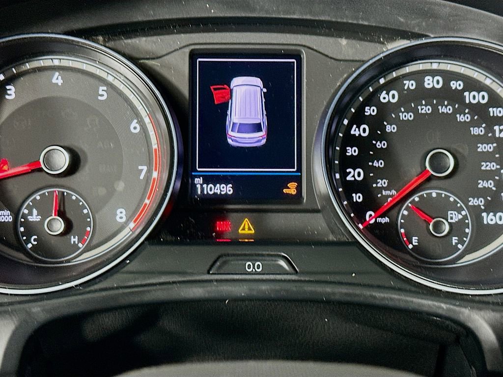 Used 2021 Volkswagen Atlas Cross Sport SE image 12