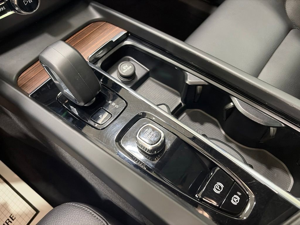 Used 2023 Volvo XC60 B5 Plus w/ Climate Package AWD/4WD image 11