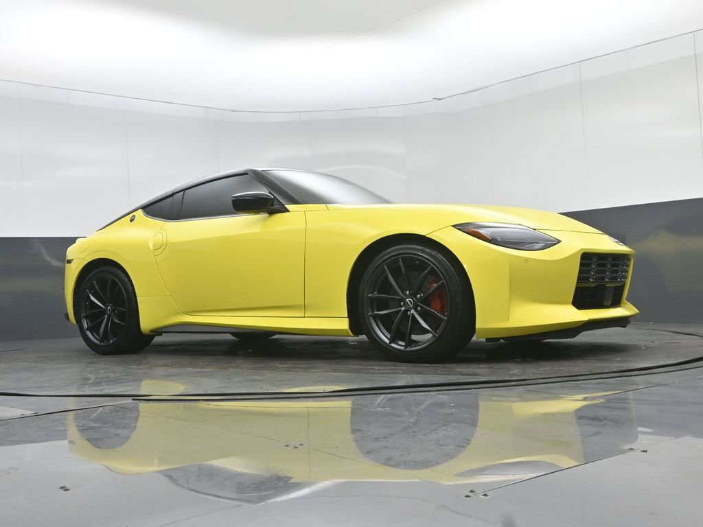 Used 2023 Nissan Z w/ Floor Mat Package (L93) RWD image 46