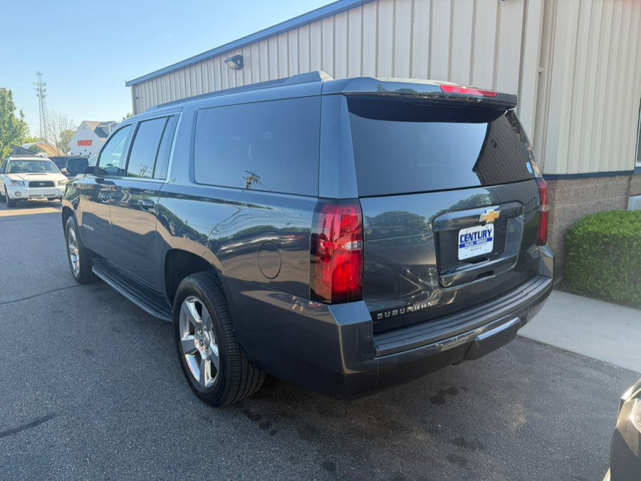 Used 2020 Chevrolet Suburban LT w/ Luxury Package AWD/4WD image 6